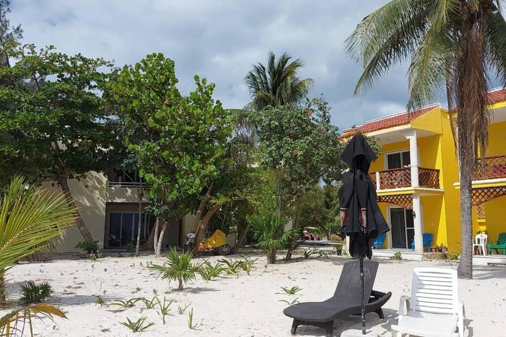 Marysol Great Views Beachfront Next To Nomads D3 * Isla Mujeres